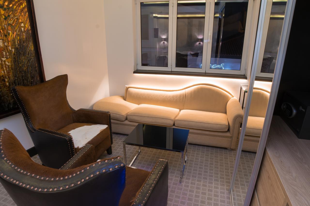 Andromeda Downtown Suites Athena Bagian luar foto