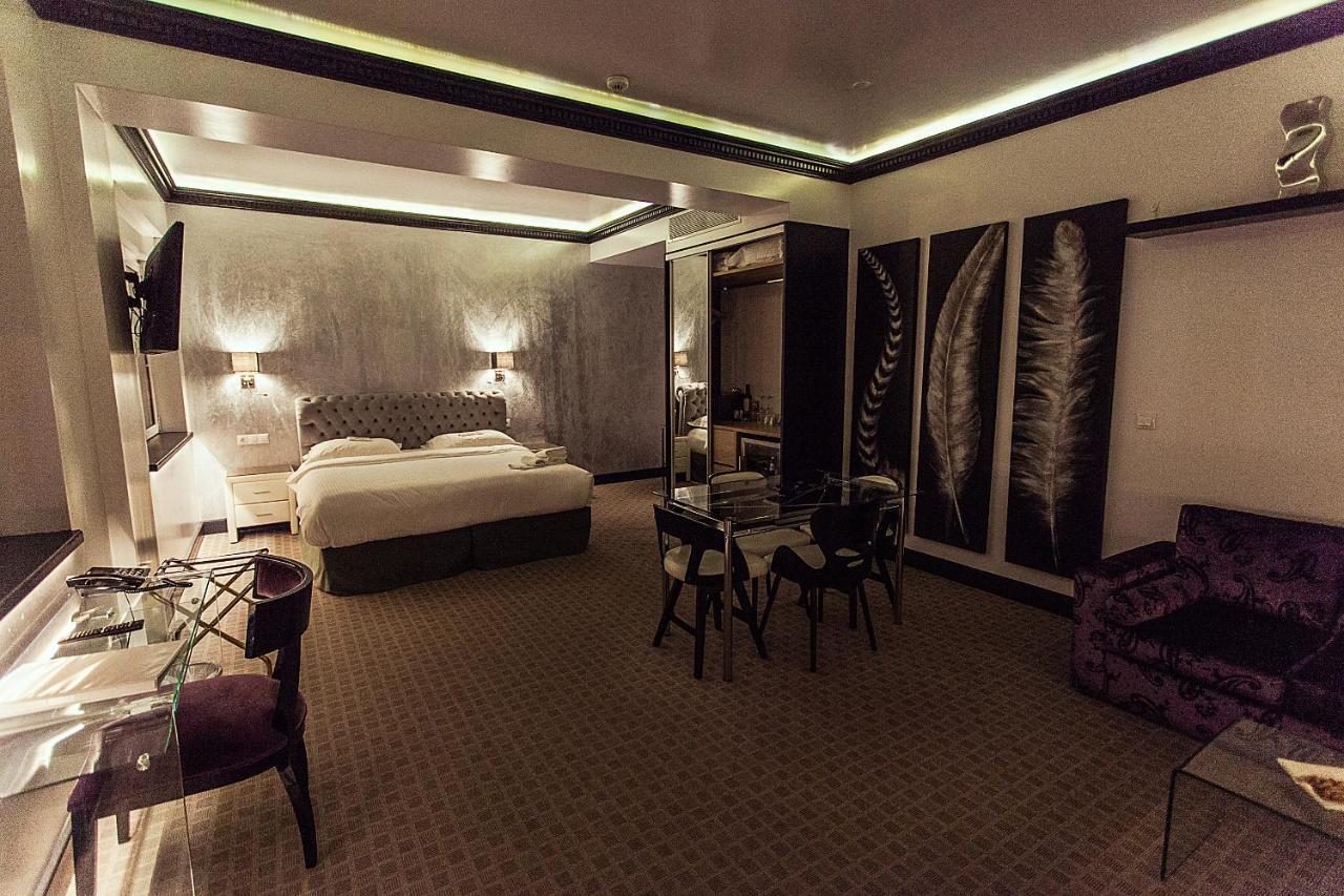 Andromeda Downtown Suites Athena Bagian luar foto